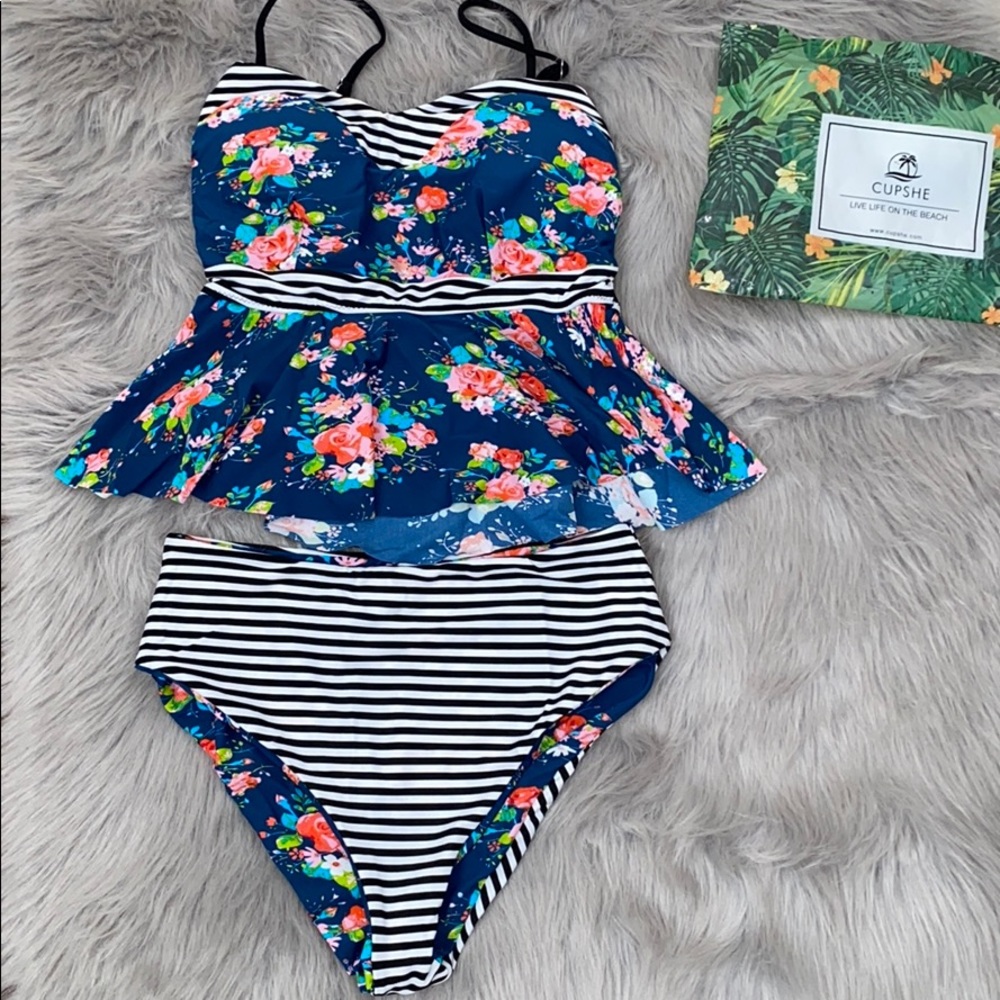 Cupshe Tankini Size Large